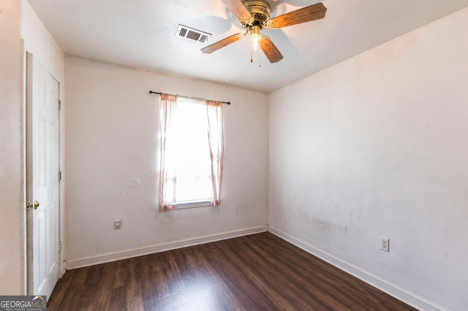 210 Perry Railroad Property Photo 10