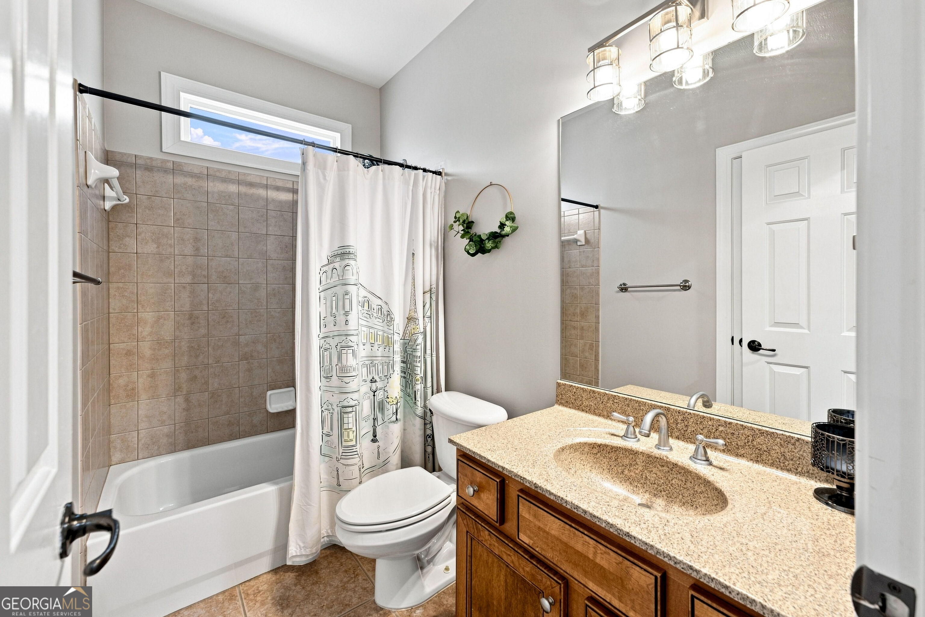 512 Vickery Arbor Drive Property Photo 18