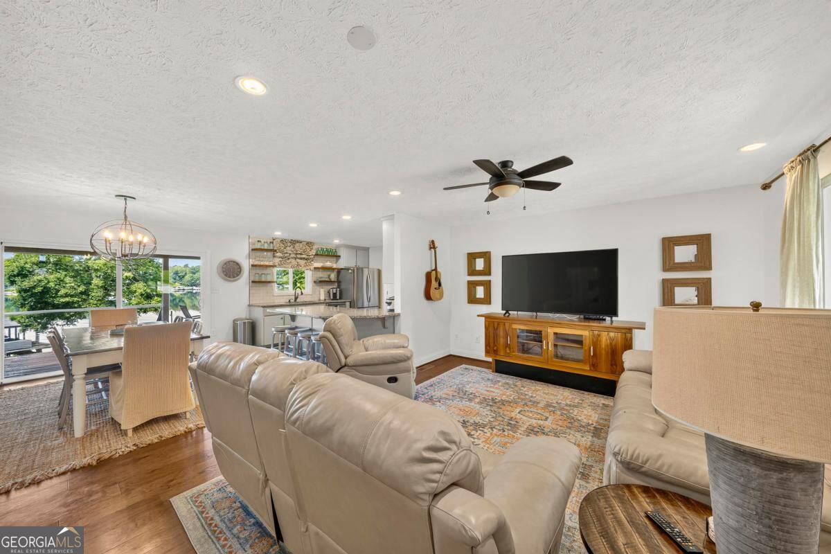 132 Island Drive Property Photo 11