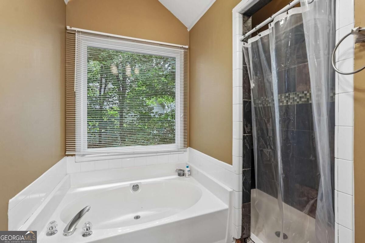 1050 Mckendree Park Lane Property Photo 31