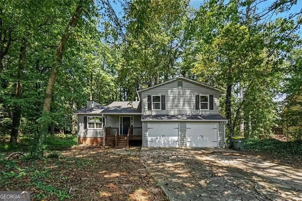 137 Farmington Drive Property Photo 1