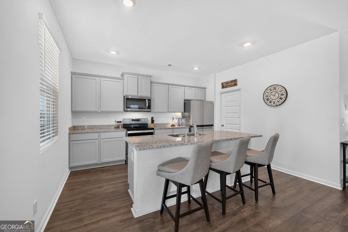 120 Champlain Road Property Photo 3