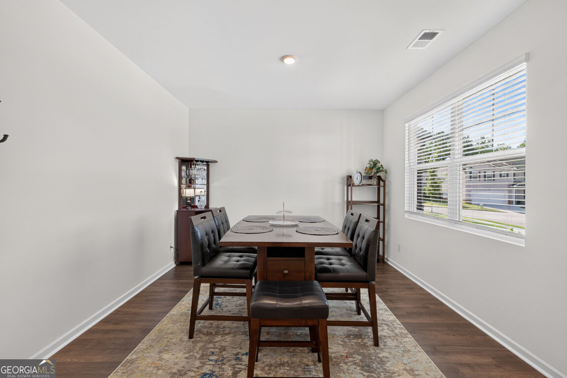 120 Champlain Road Property Photo 4