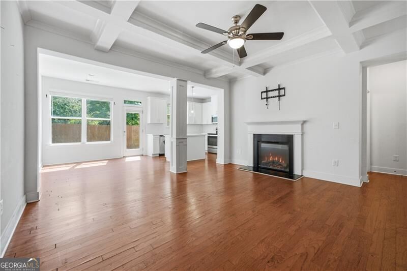 5825 Radford Loop Property Photo 6