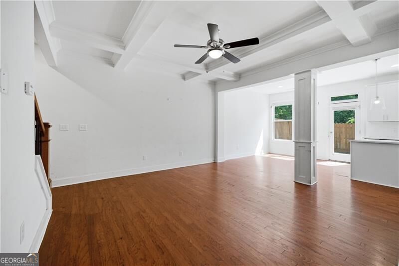 5825 Radford Loop Property Photo 8