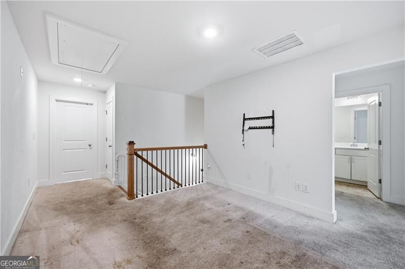 5825 Radford Loop Property Photo 24