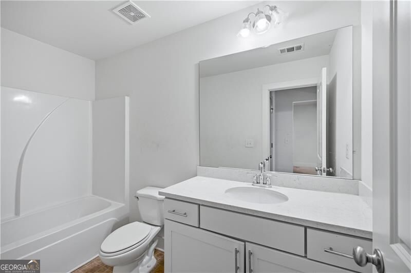 5825 Radford Loop Property Photo 25