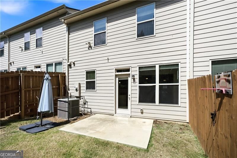 5825 Radford Loop Property Photo 34