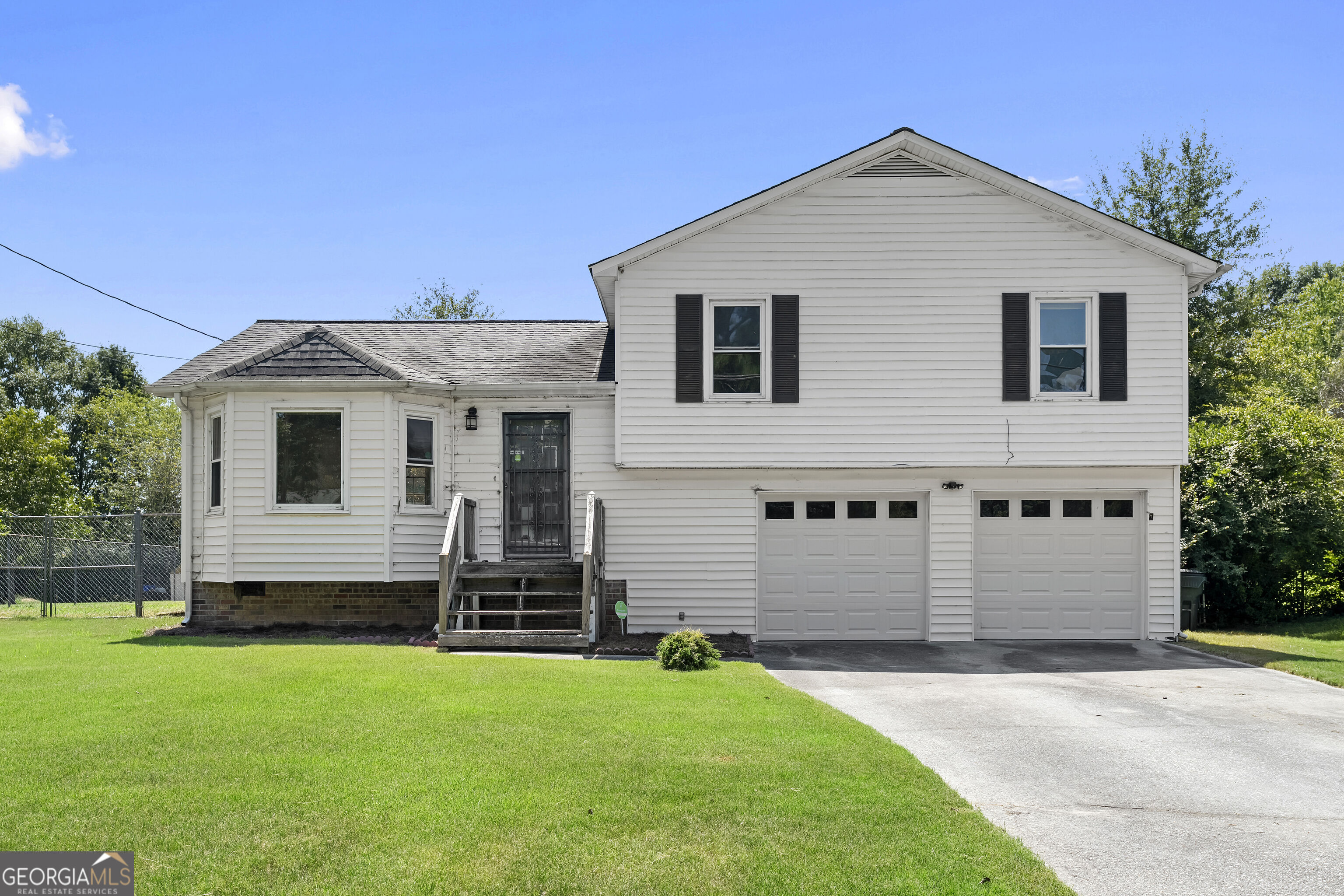1560 Rose Garden Lane Property Photo 1