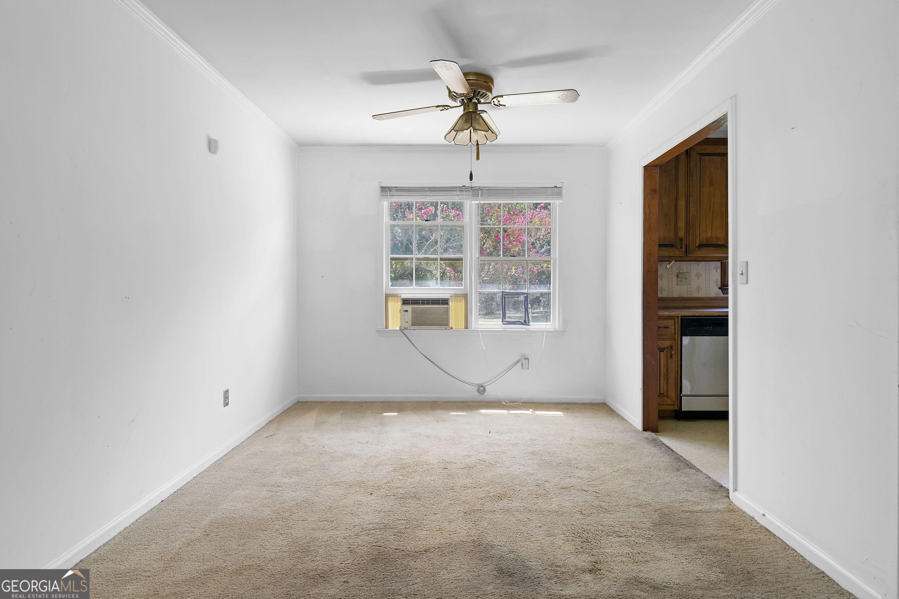 1560 Rose Garden Lane Property Photo 12