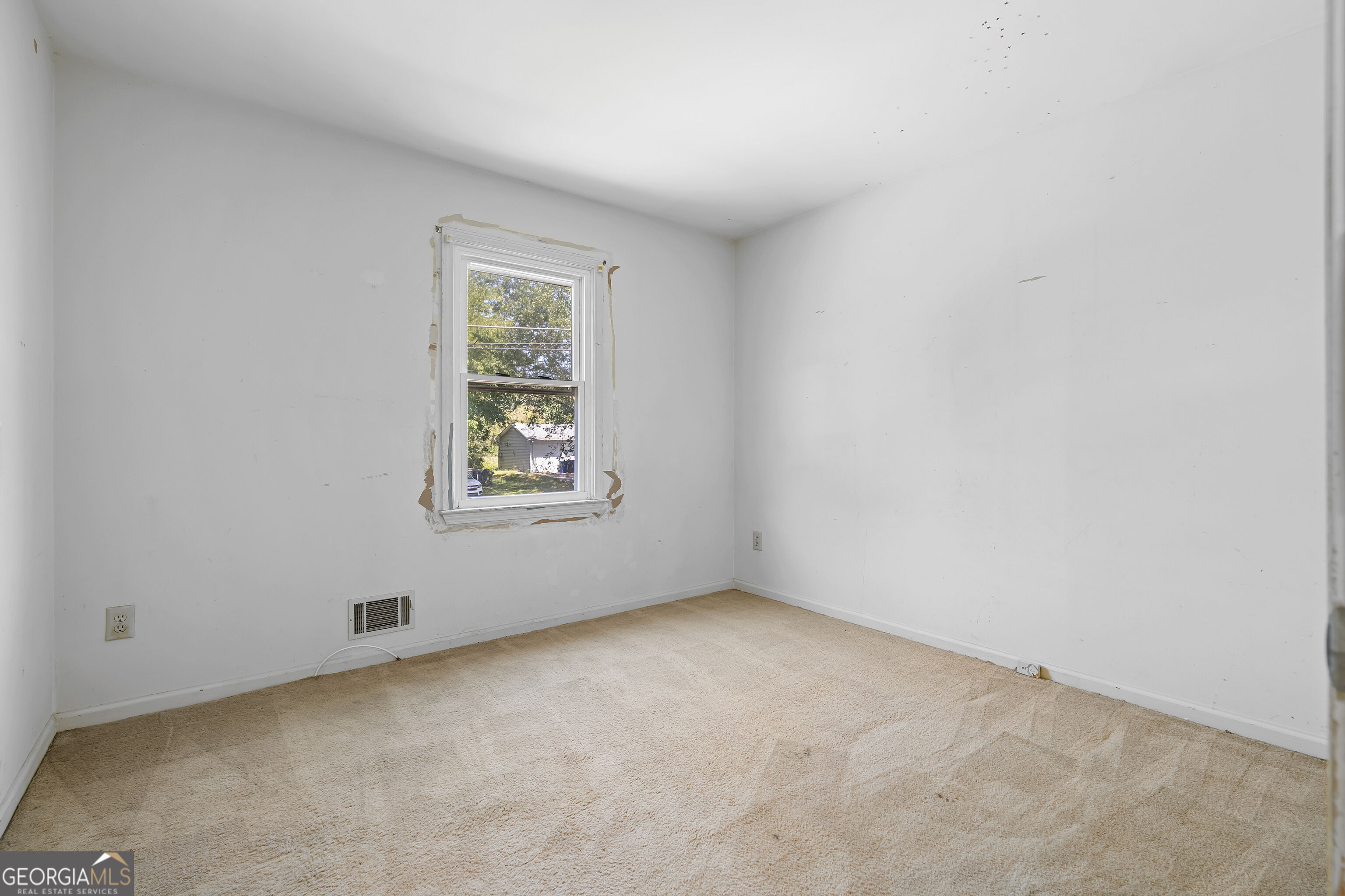 1560 Rose Garden Lane Property Photo 14
