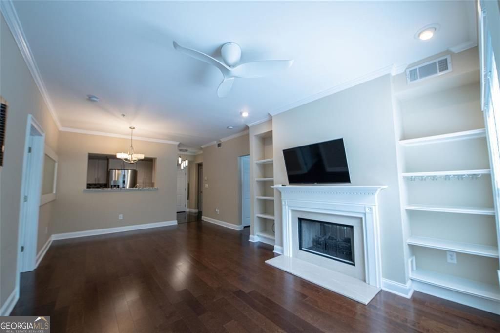 3275 Ne Lenox Road Ne # 207 Property Photo 9