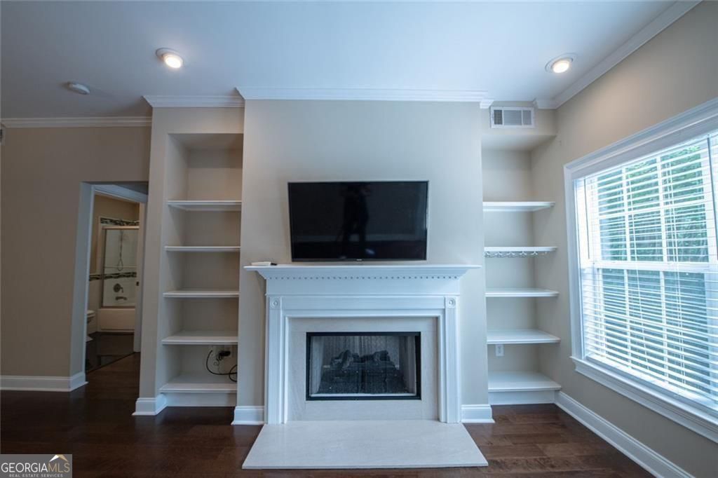 3275 Ne Lenox Road Ne # 207 Property Photo 10