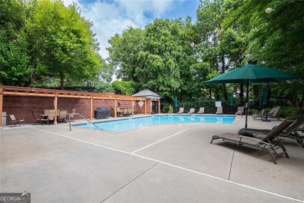 3275 Ne Lenox Road Ne # 207 Property Photo 26