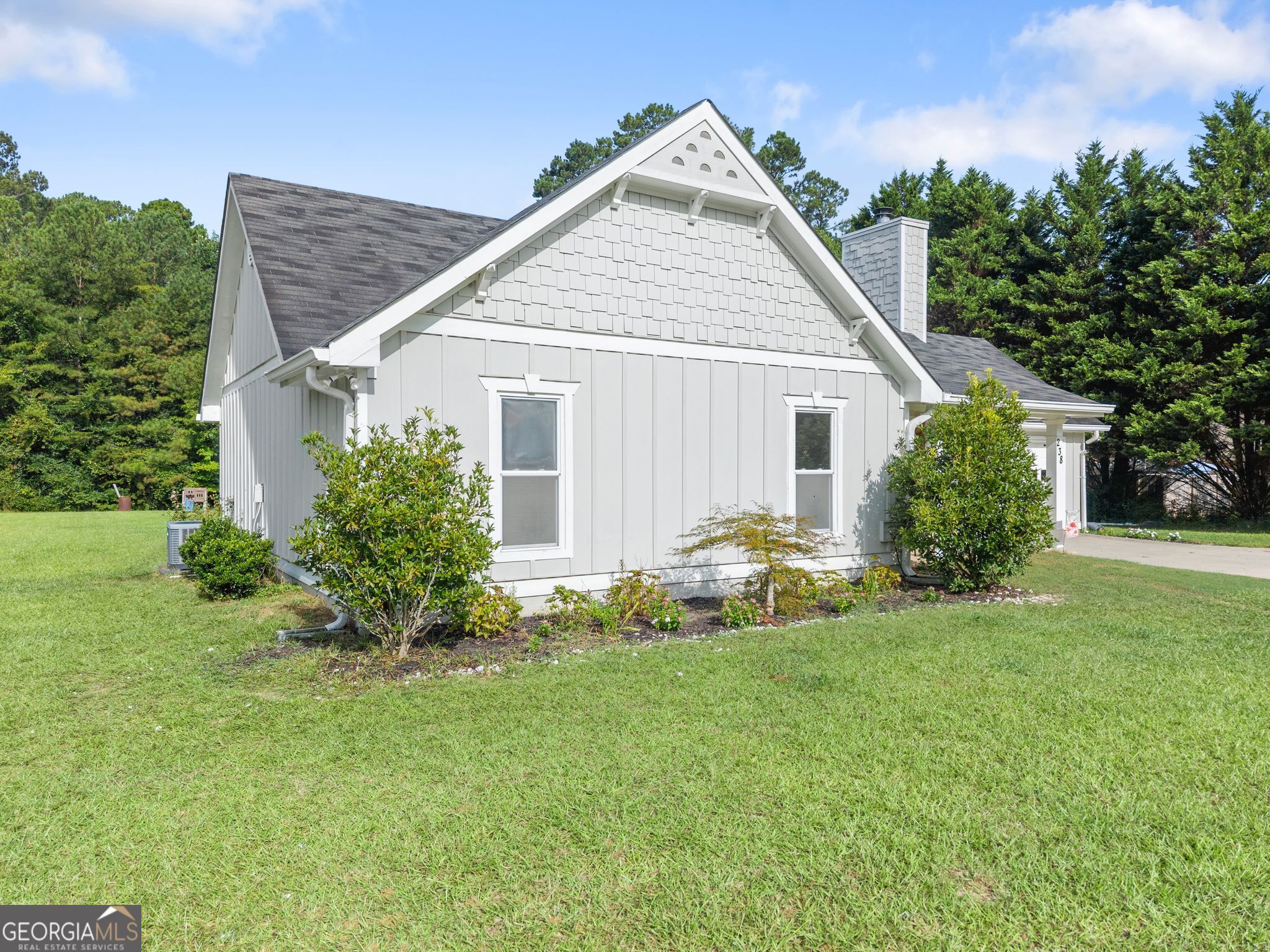 238 Red Rider Road Property Photo 4