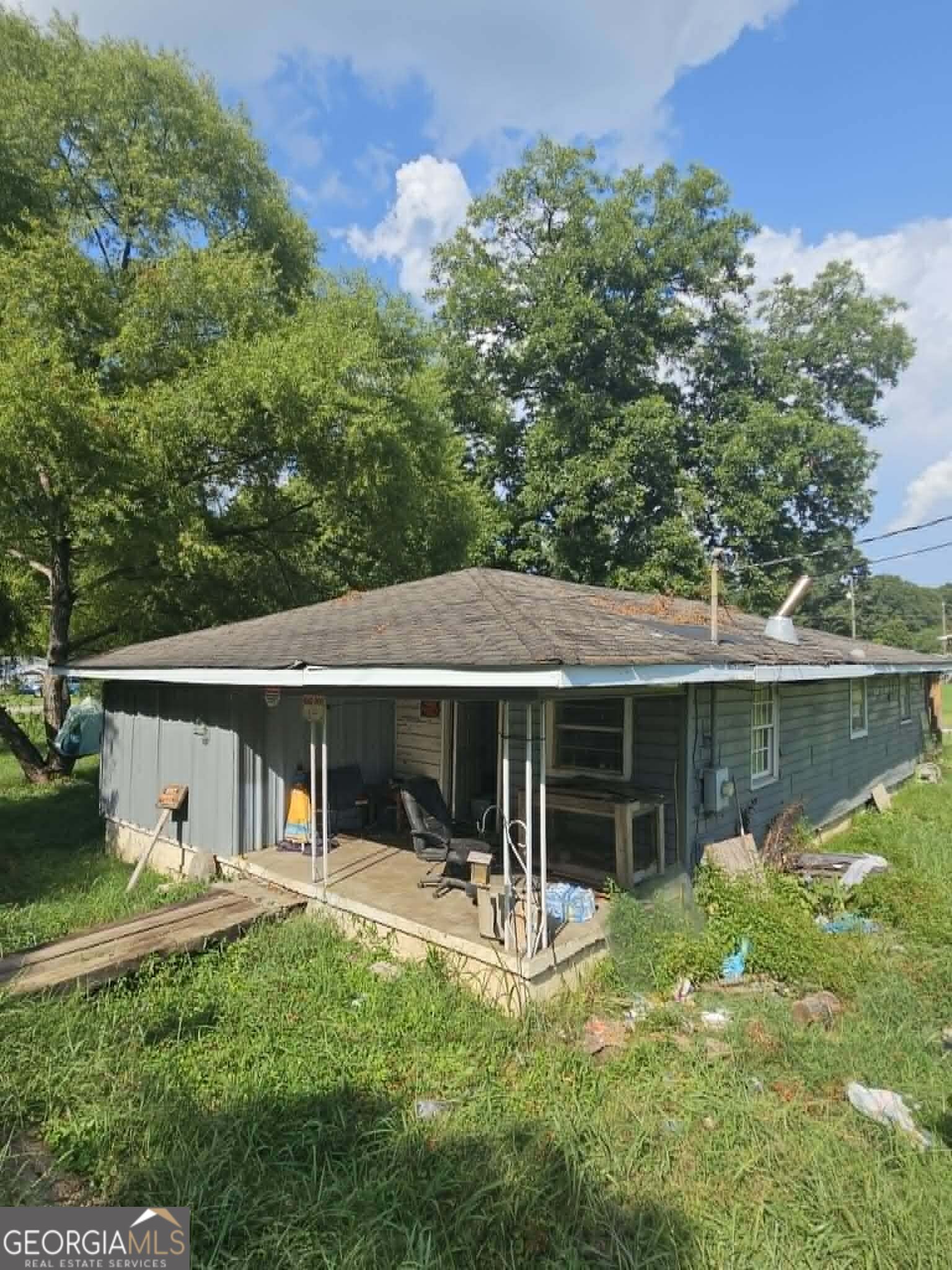 1105 Vann Drive Property Photo 1