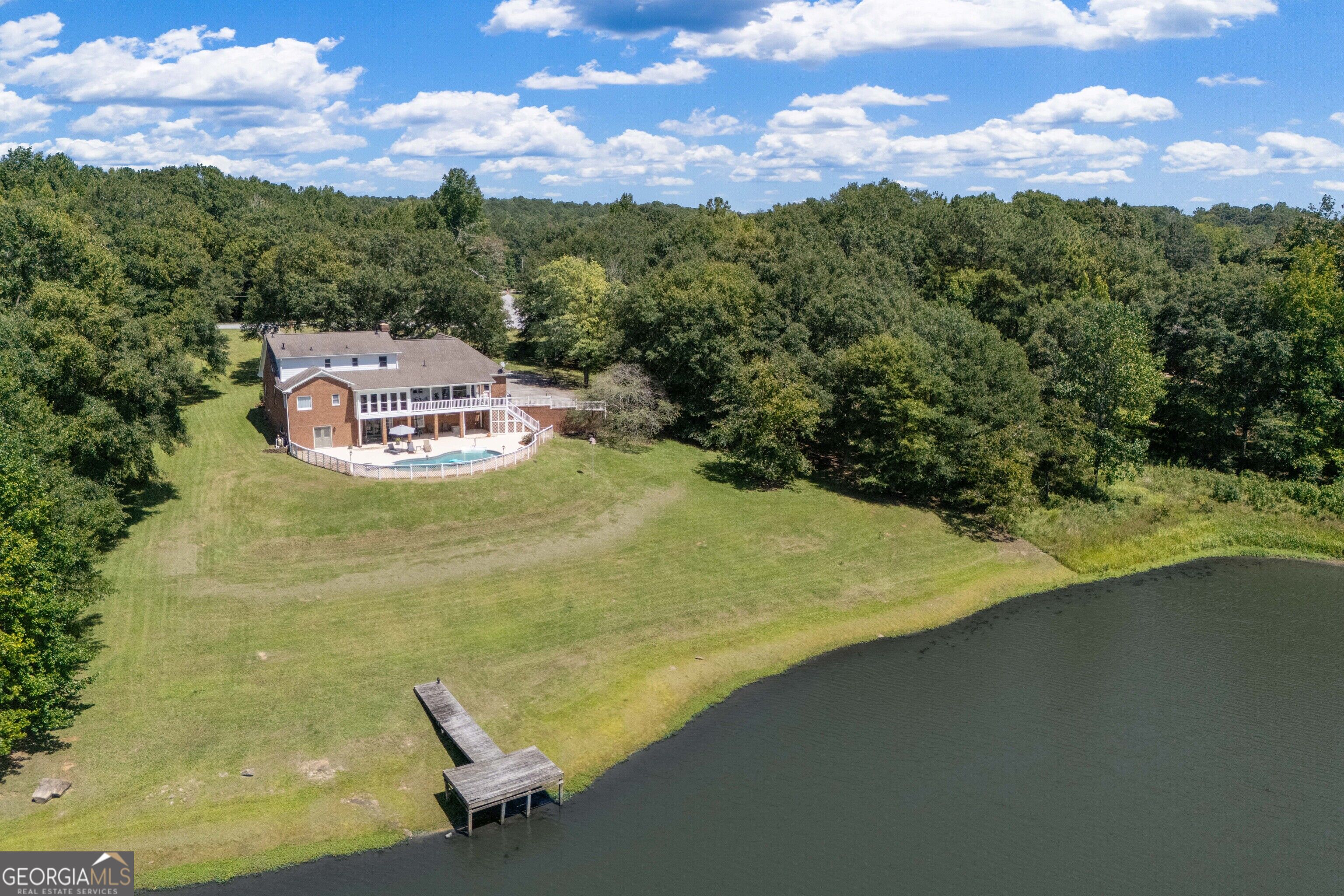 245 Pine Knott Road Property Photo 1