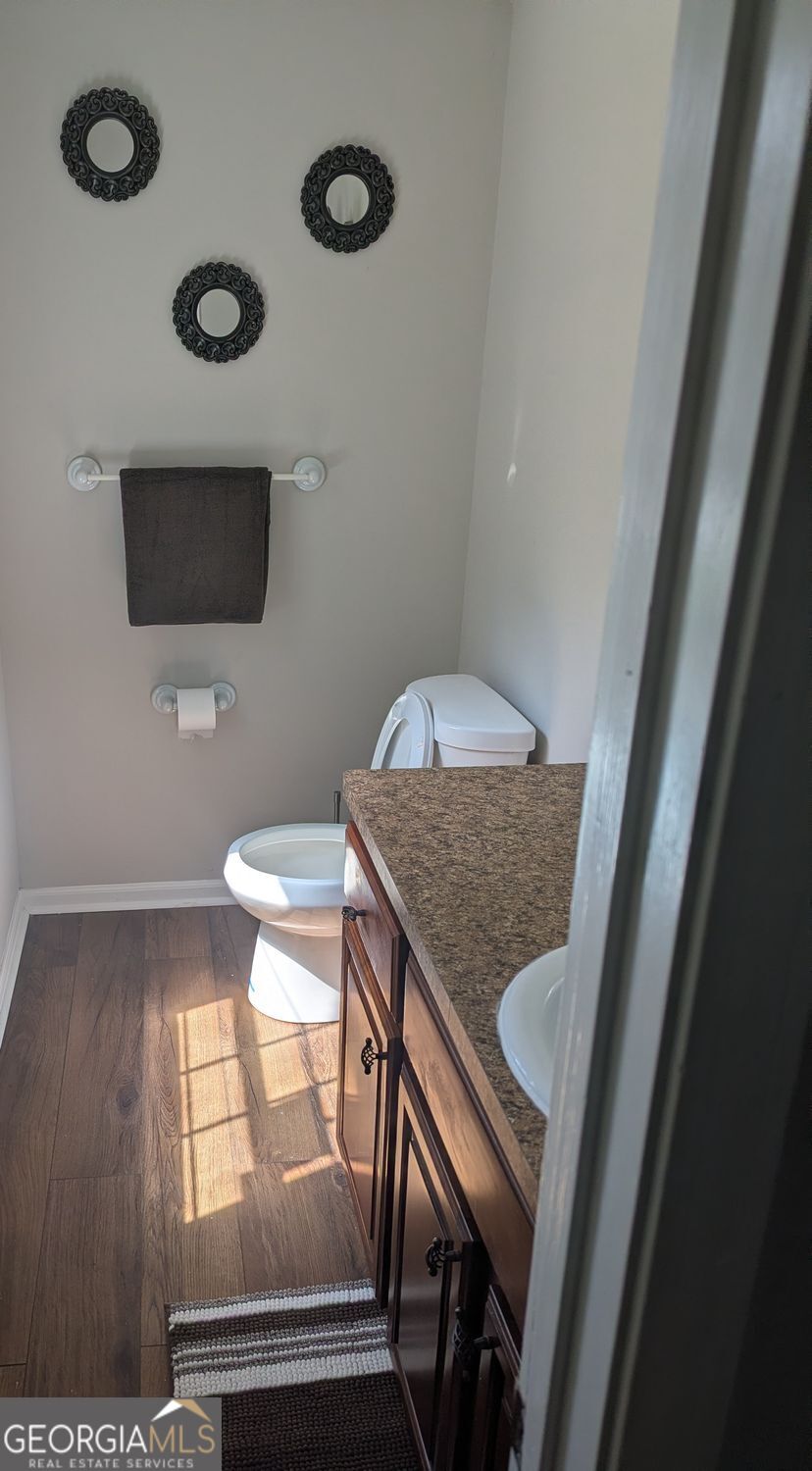 945 Hemingway Road Property Photo 3