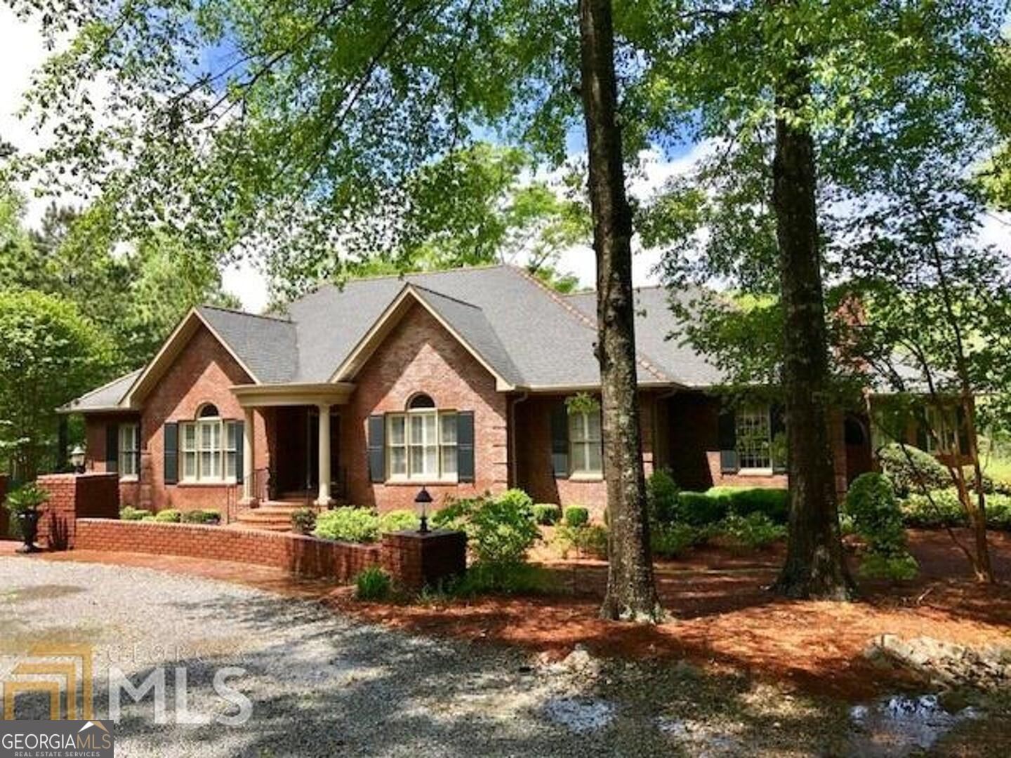 430 County Line Road Property Photo 1