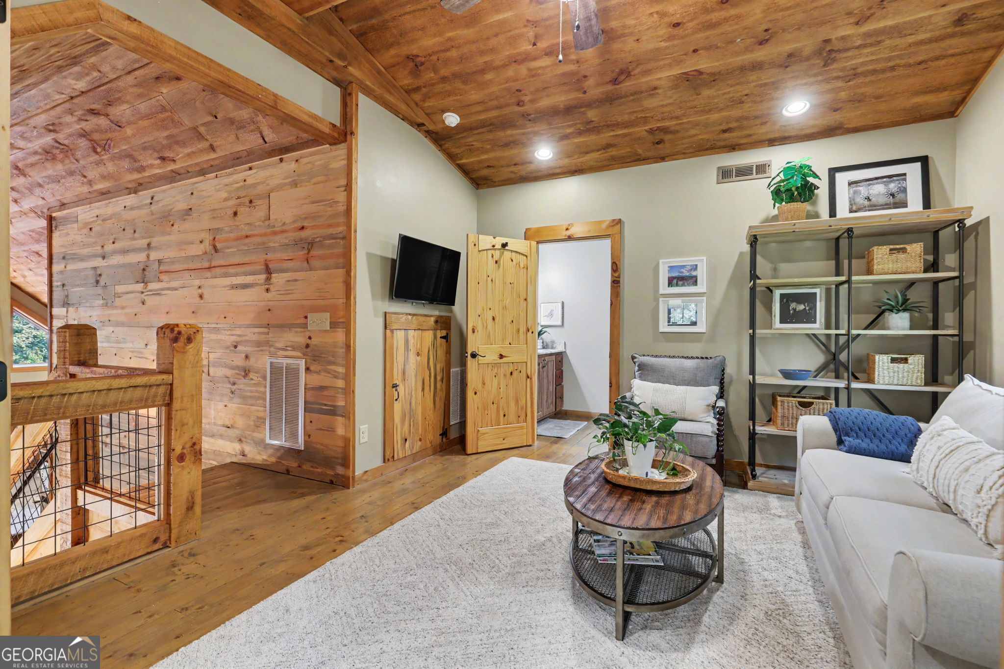 167 Anglers Loop Property Photo 45