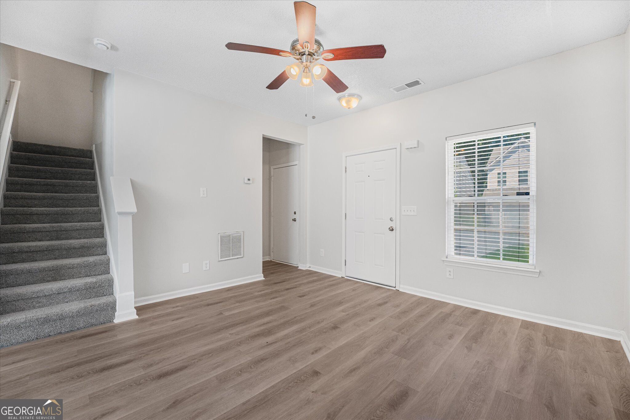 2354 Hackamore Drive Property Photo 10