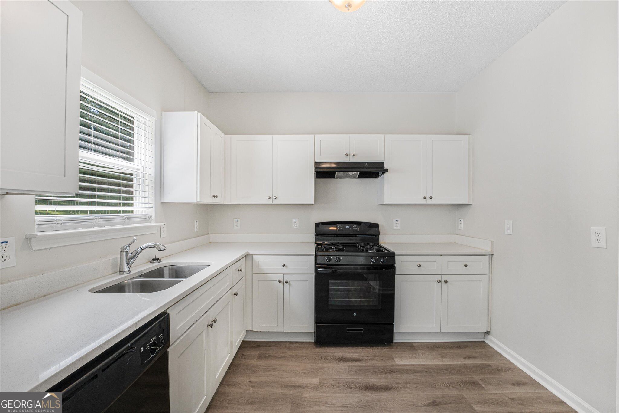 2354 Hackamore Drive Property Photo 16