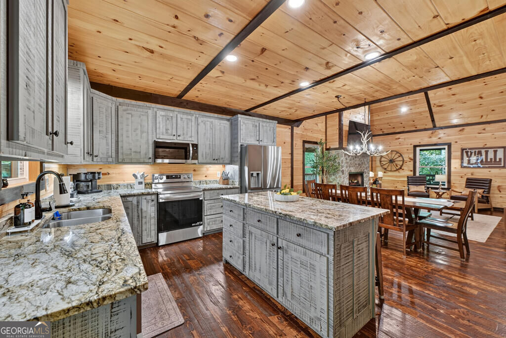 467 Logan Drive Property Photo 34