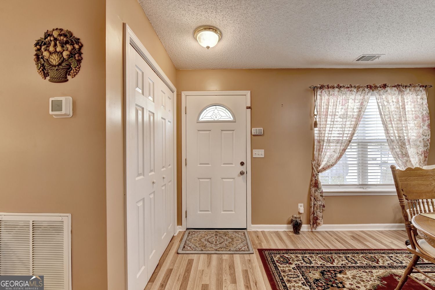 1145 Riverside Terrace Property Photo 5