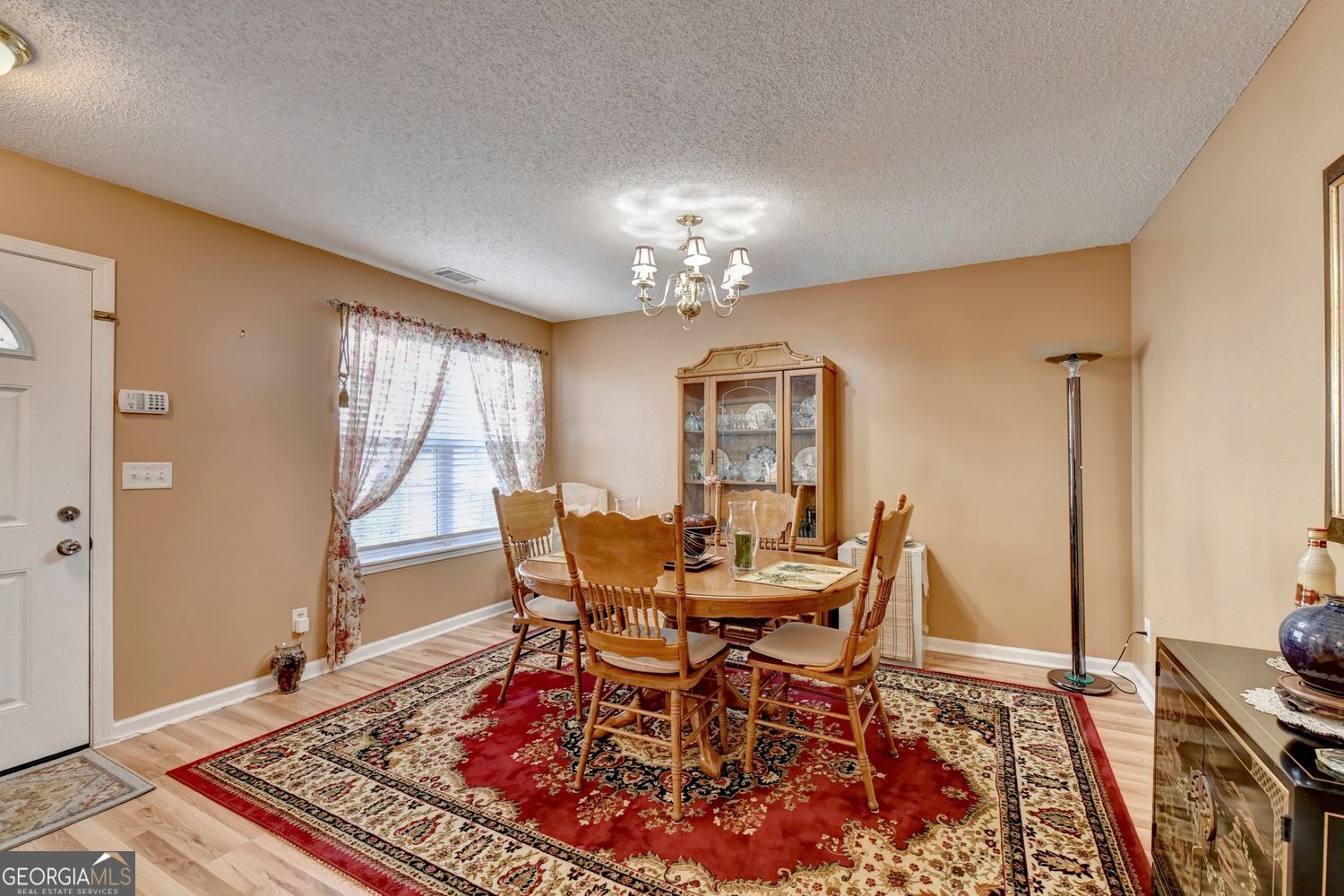 1145 Riverside Terrace Property Photo 6