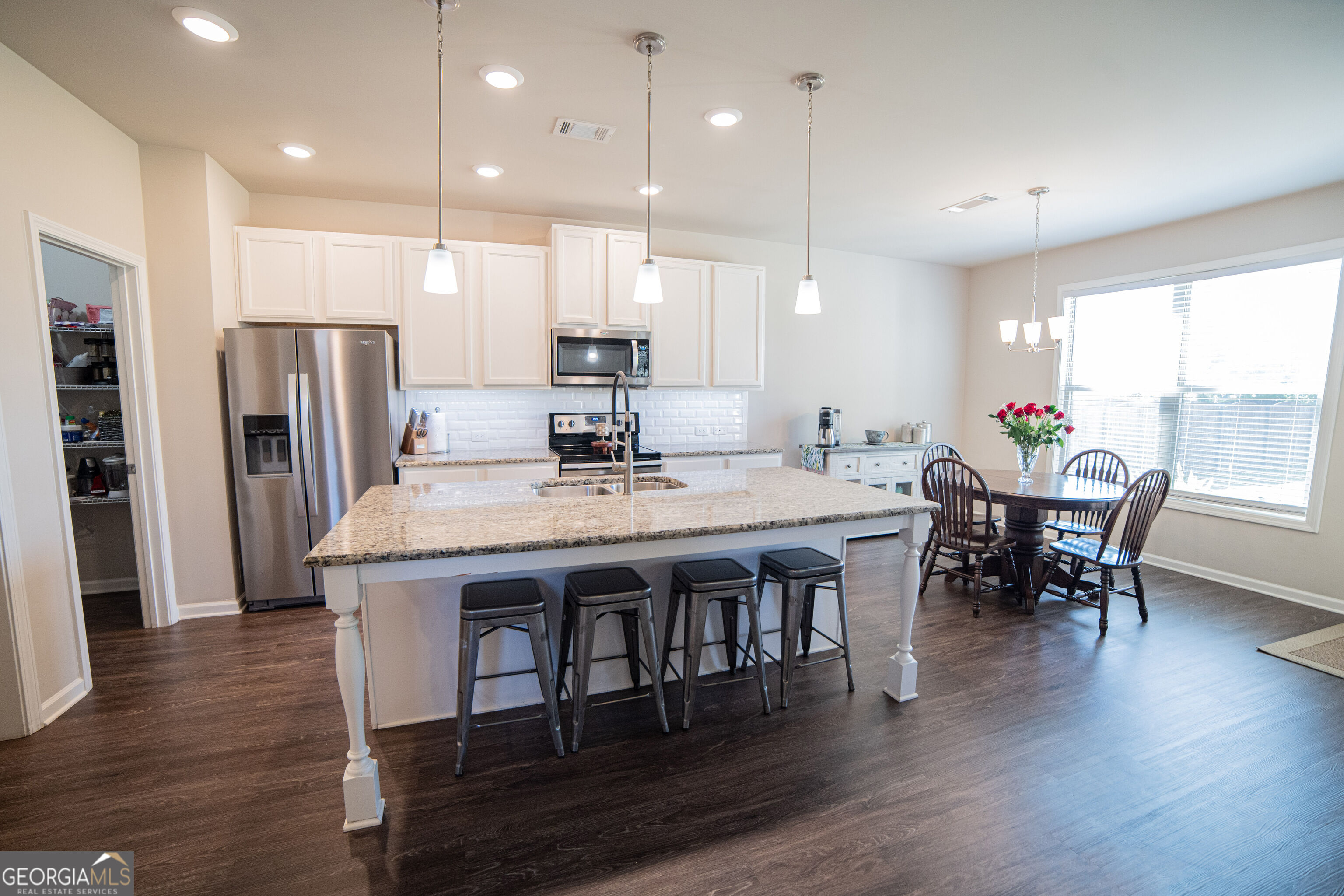 9849 Elderberry Pointe Property Photo 5