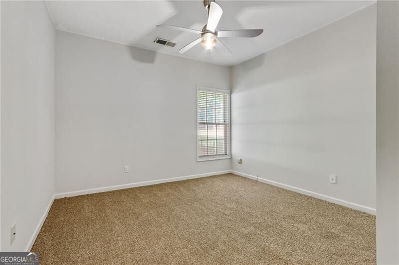 412 Eglington Trail Property Photo 25