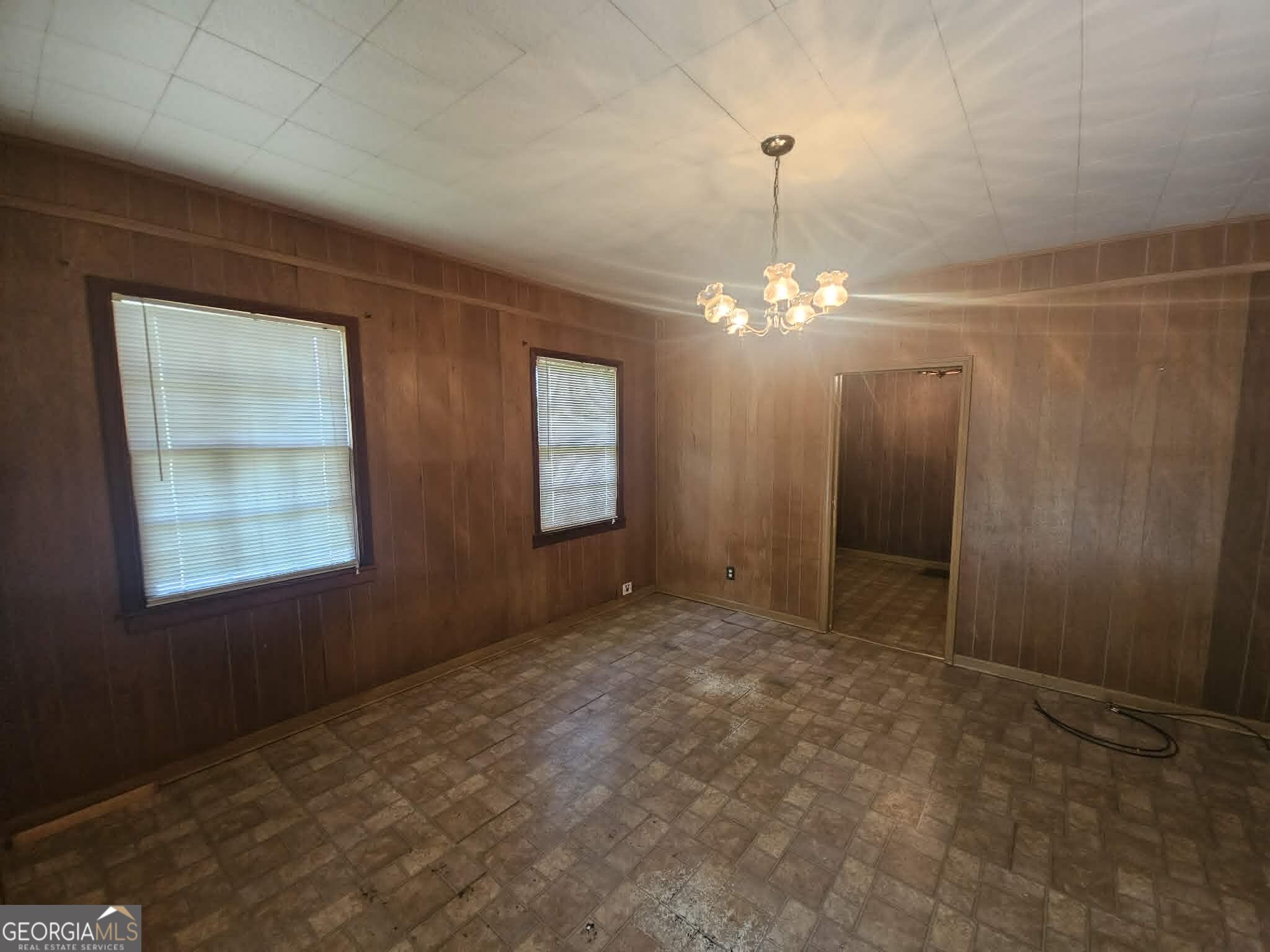 428 Line Street Property Photo 18