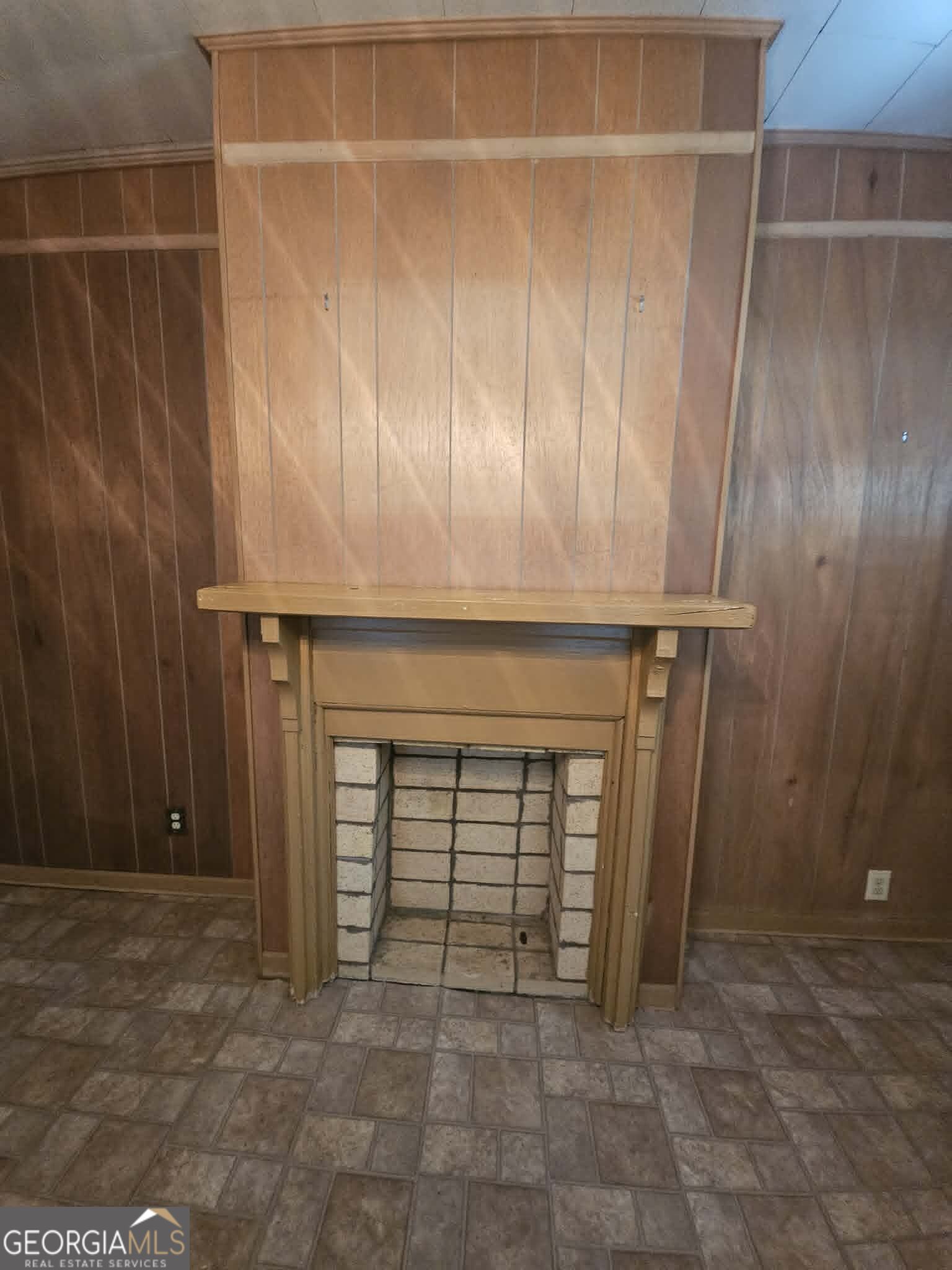 428 Line Street Property Photo 19