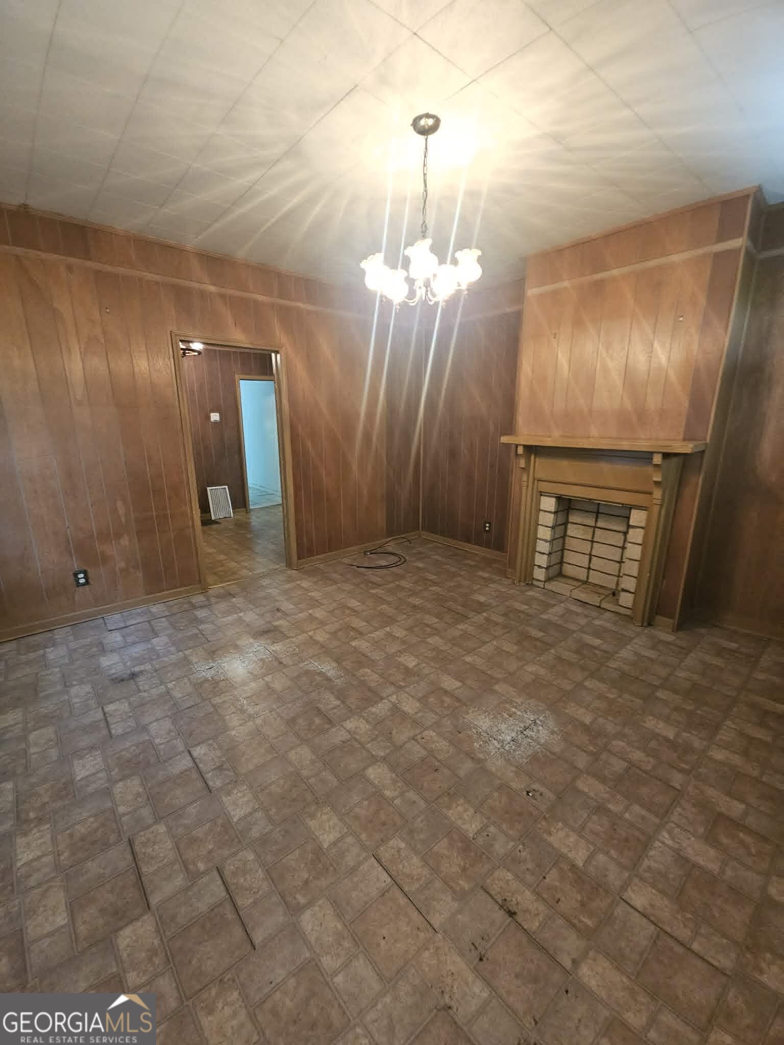 428 Line Street Property Photo 20