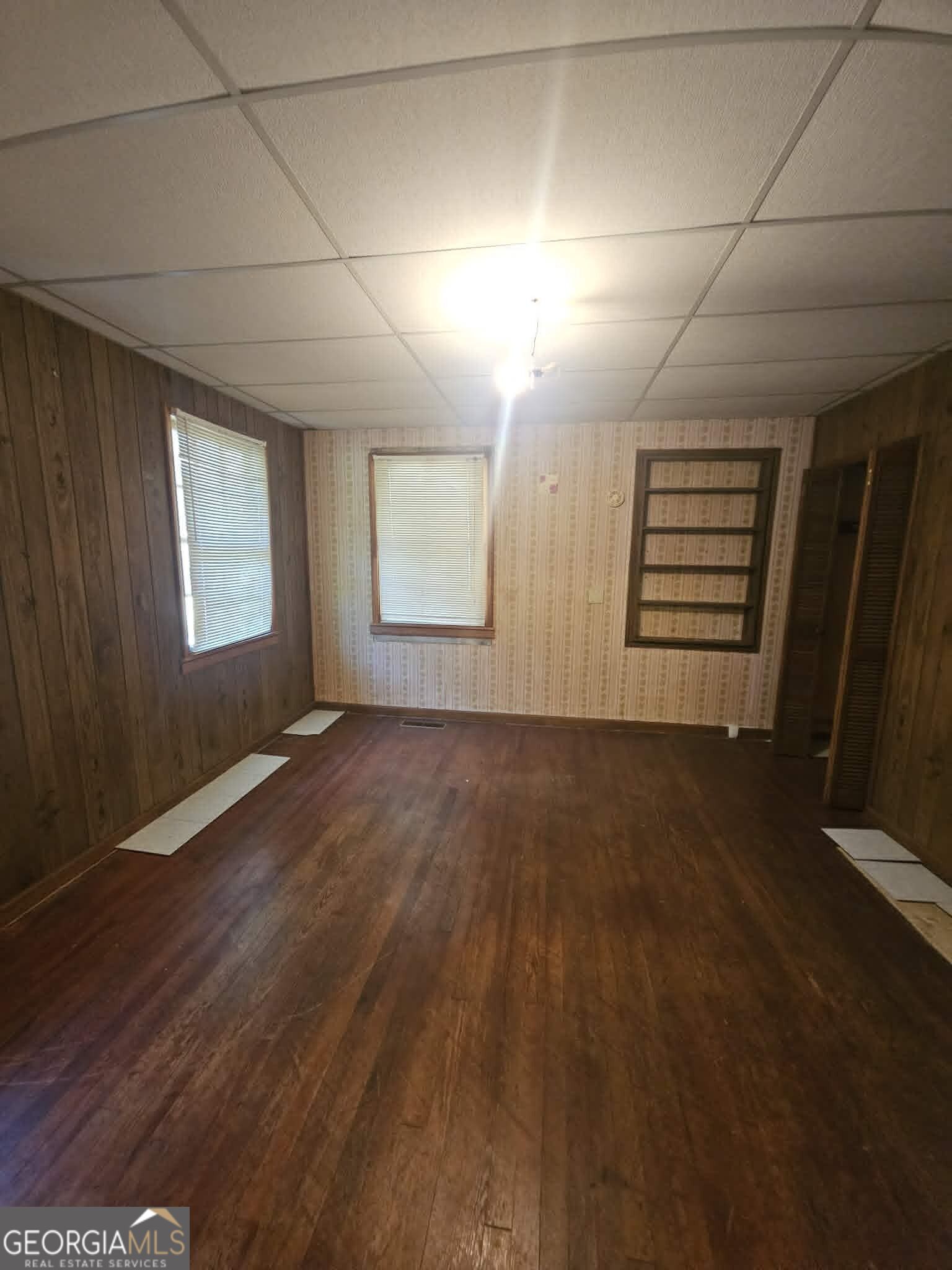 428 Line Street Property Photo 21