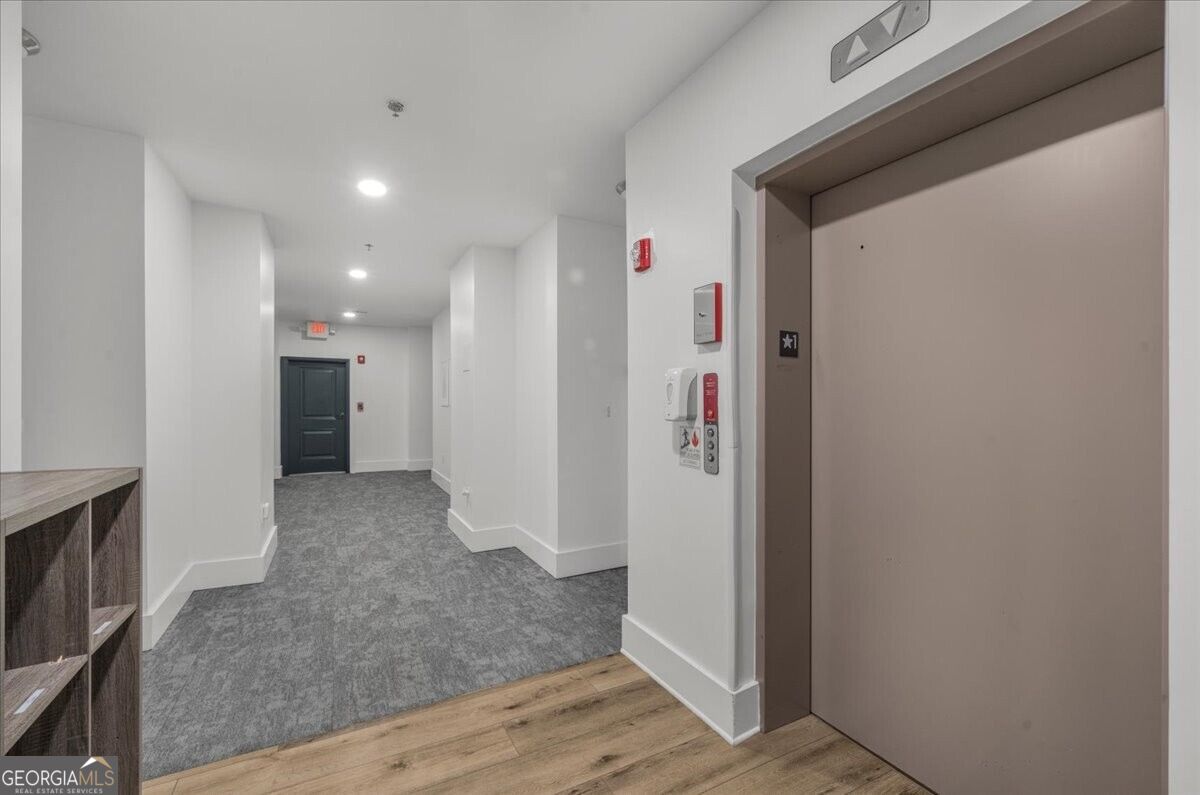 2360 Logan Circle Ne # 102 Property Photo 9