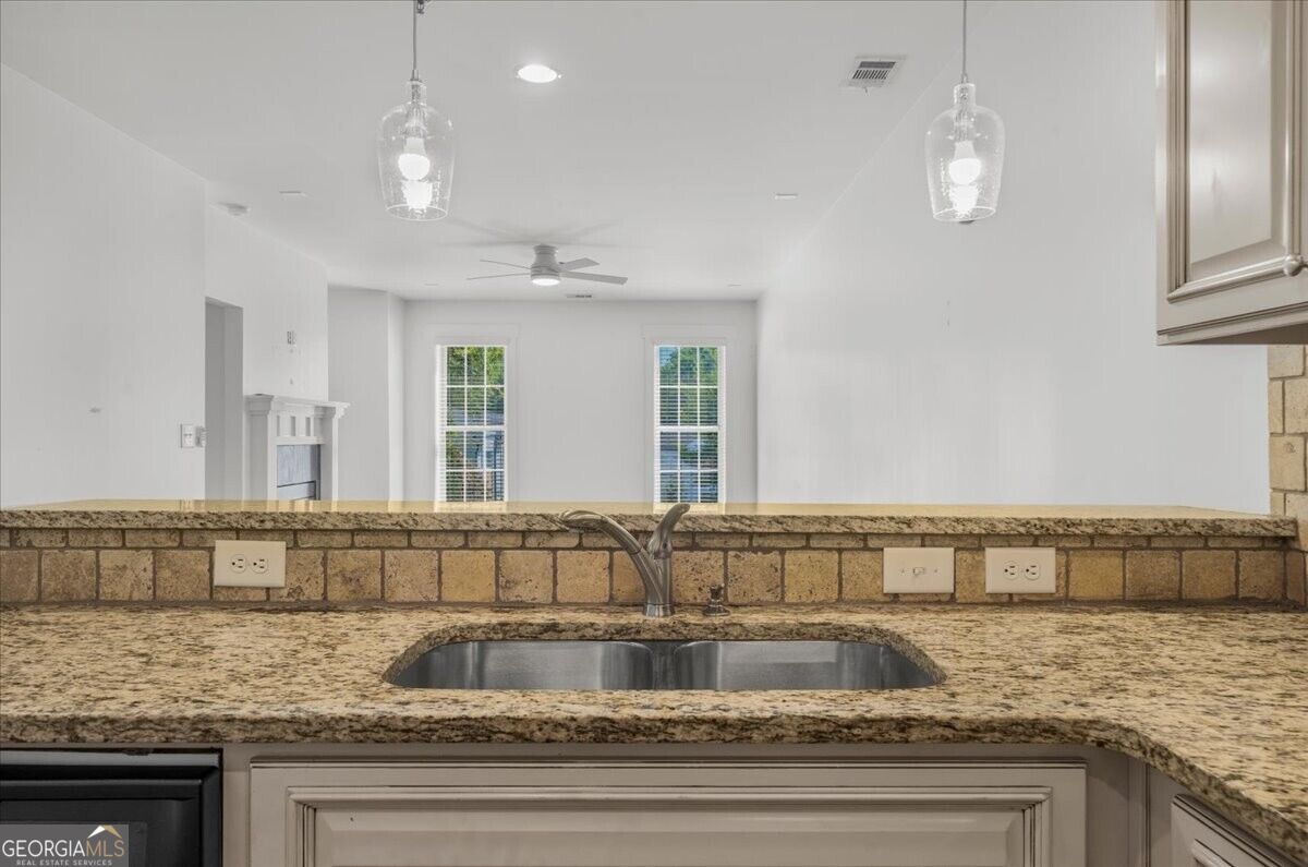 2360 Logan Circle Ne # 102 Property Photo 17