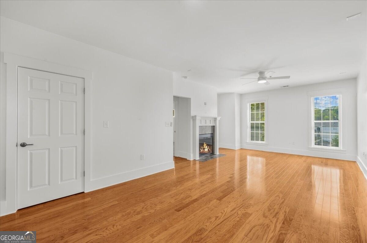 2360 Logan Circle Ne # 102 Property Photo 18