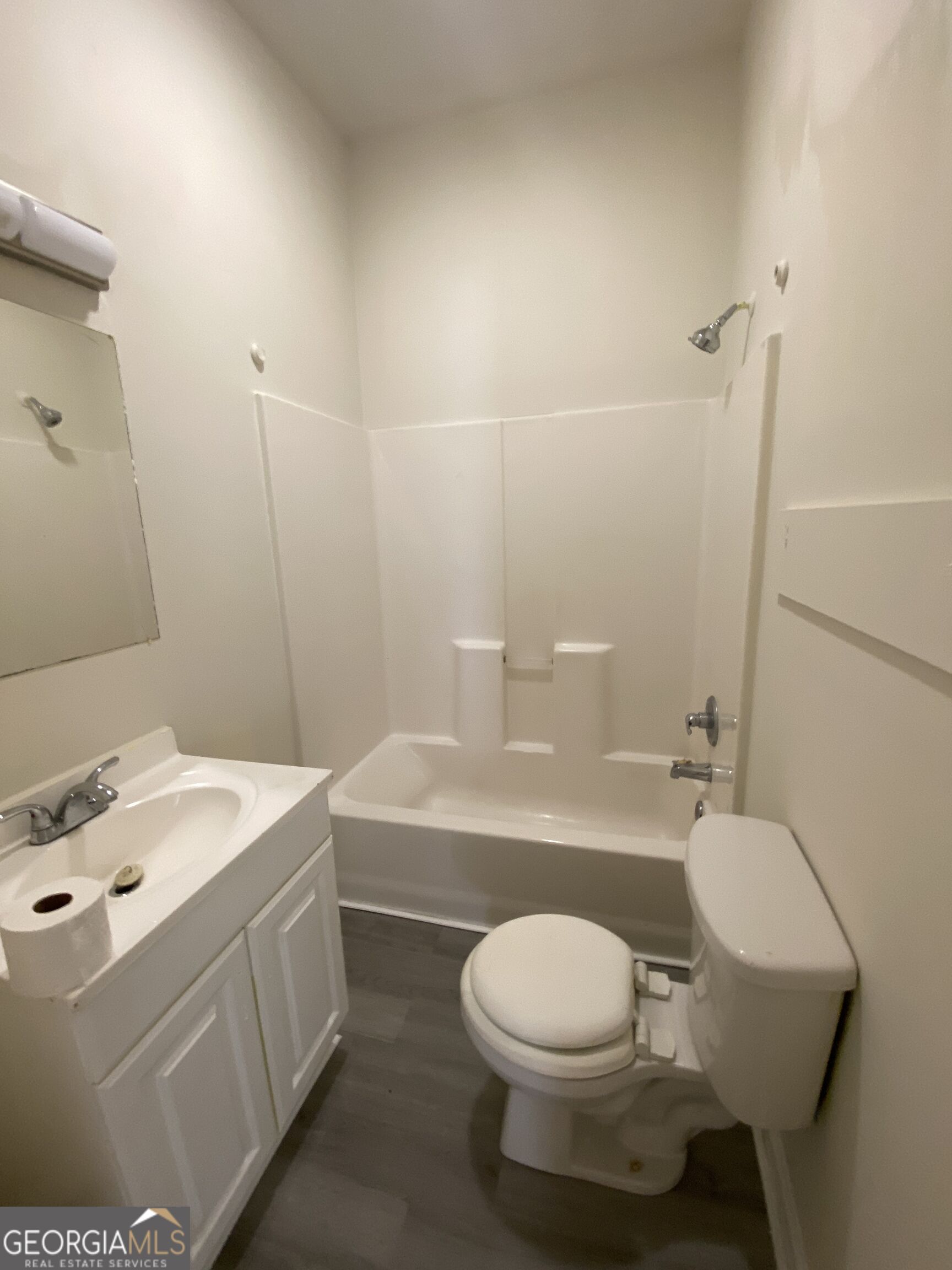 125 Hubbard Street # B Property Photo 7
