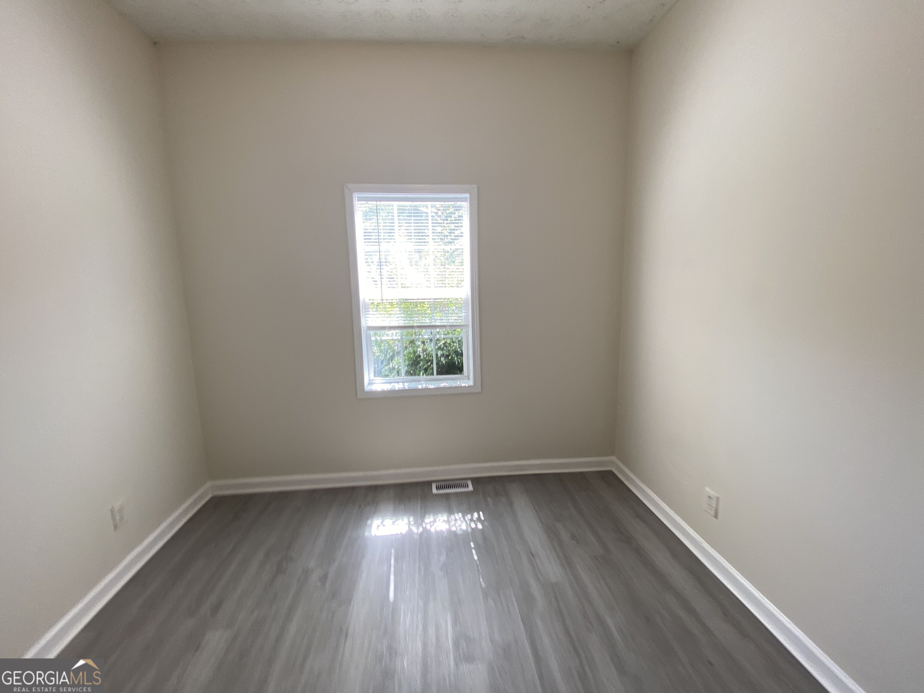 125 Hubbard Street # B Property Photo 8
