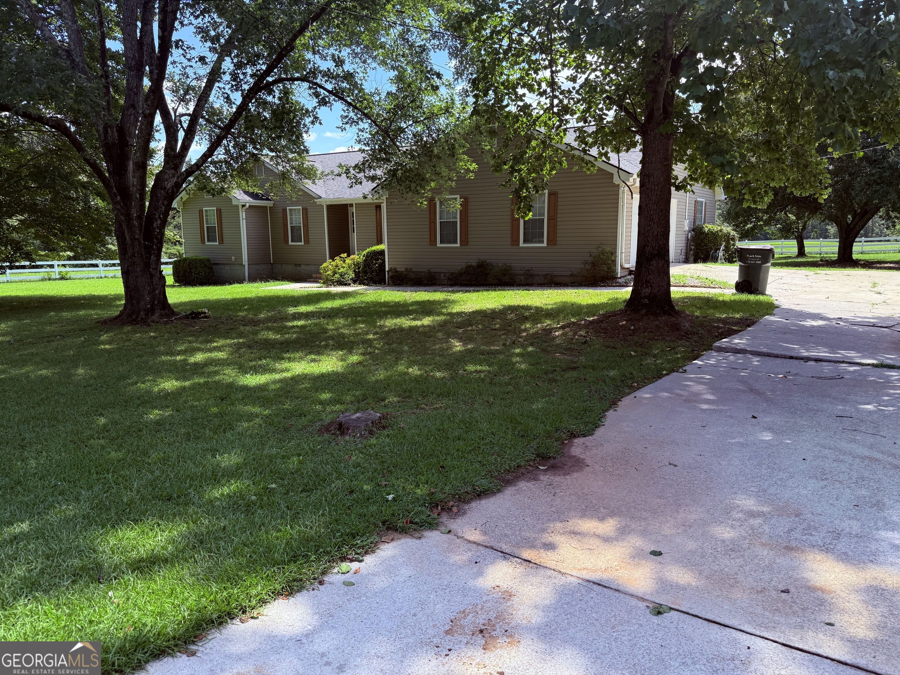 358 Roscoe Davis Road Property Photo 1