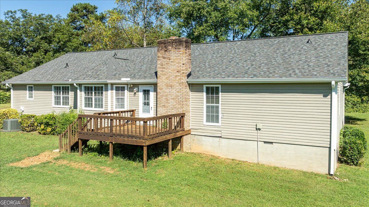358 Roscoe Davis Road Property Photo 8