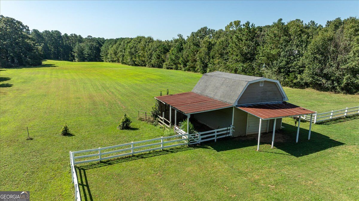 358 Roscoe Davis Road Property Photo 11