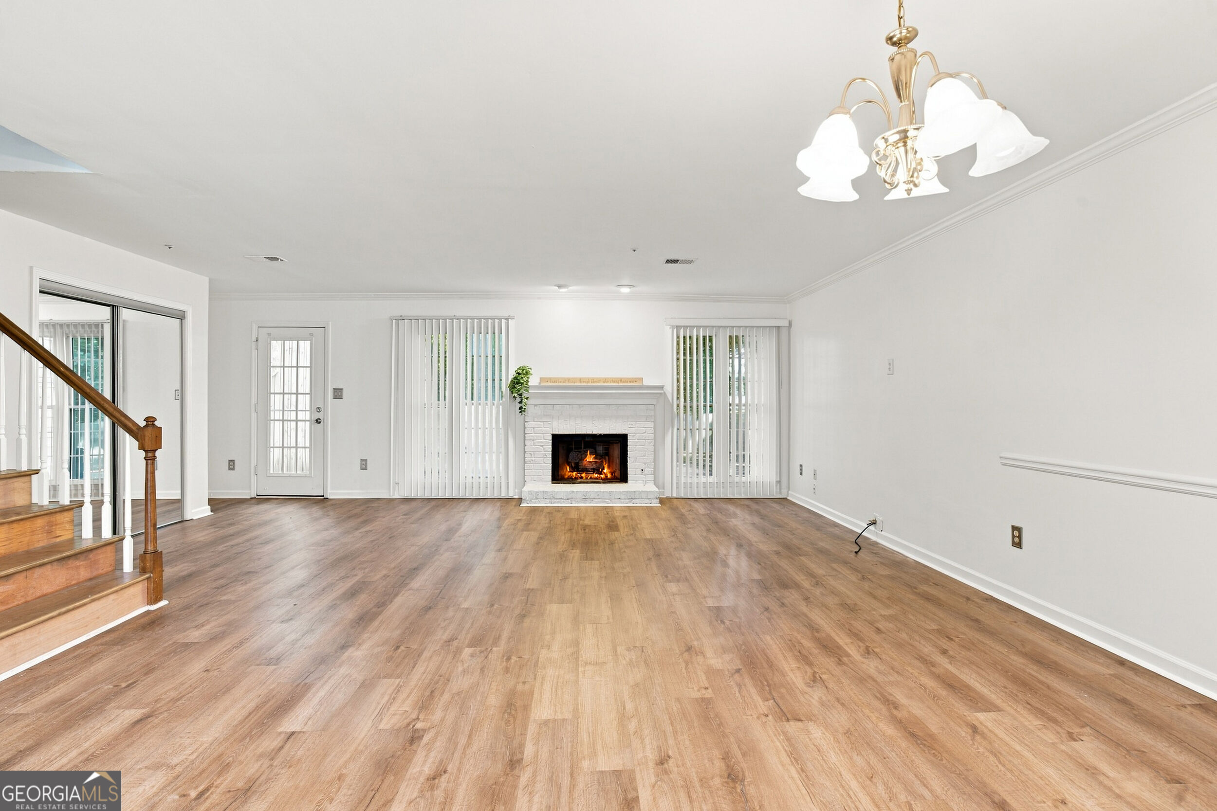 599 Saint James Walk Se Property Photo 6