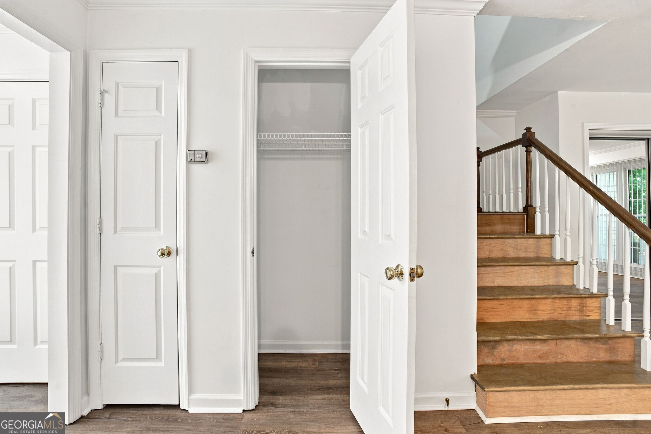 599 Saint James Walk Se Property Photo 10