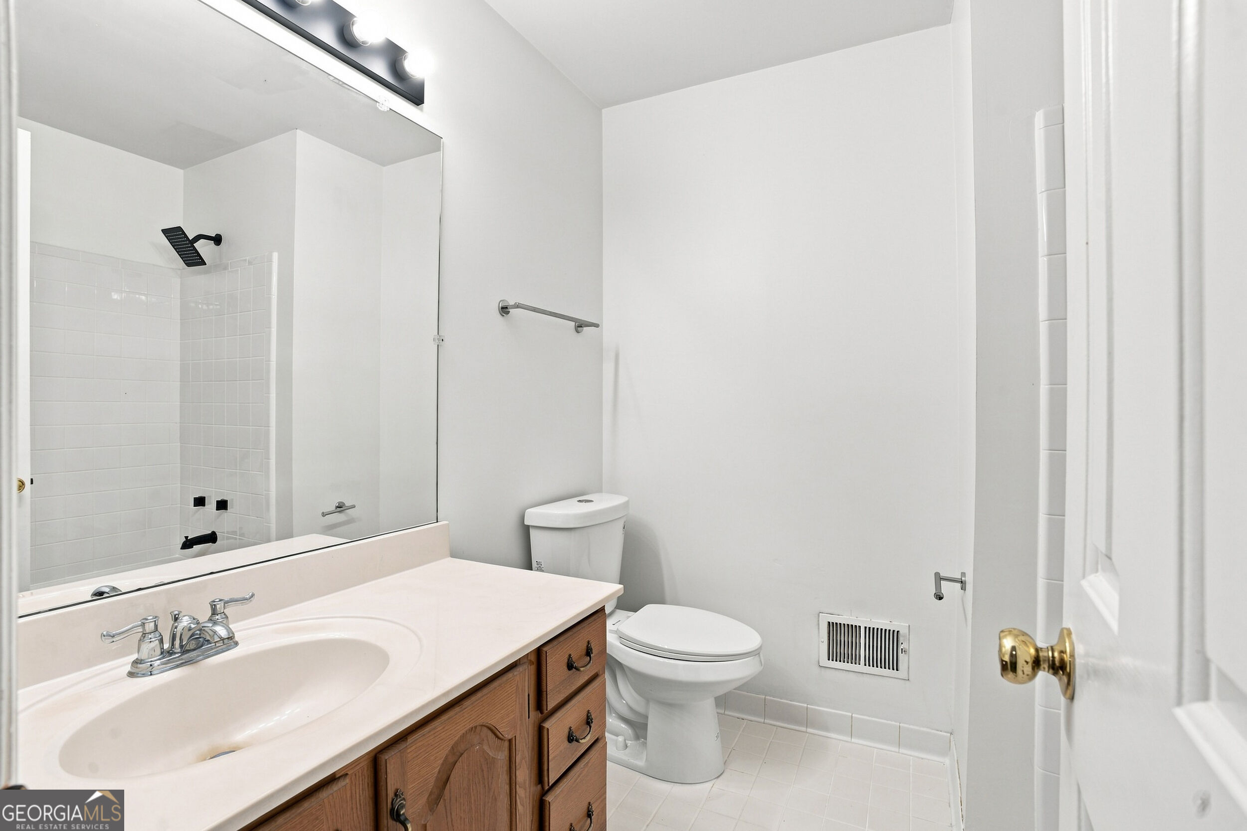 599 Saint James Walk Se Property Photo 29