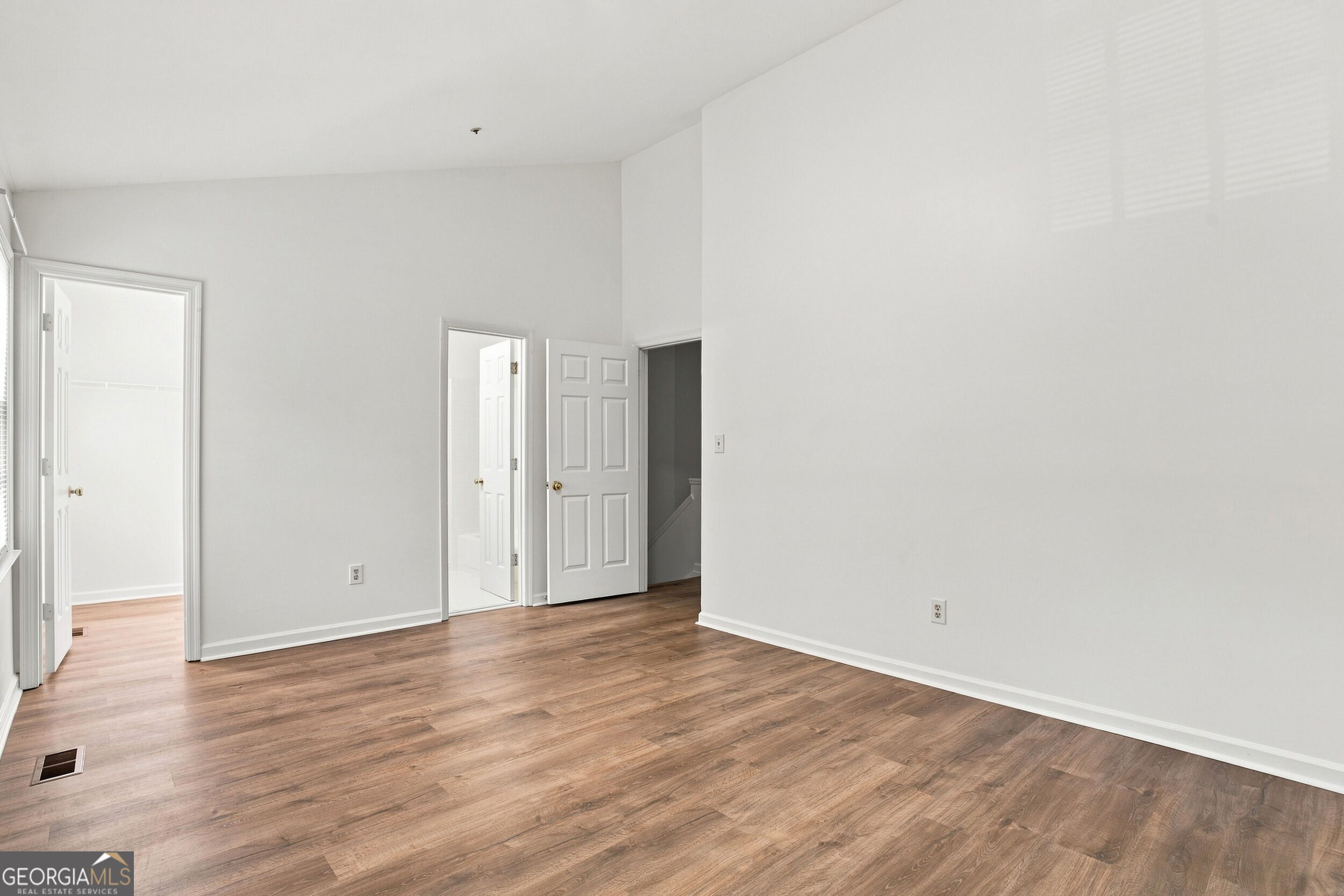 599 Saint James Walk Se Property Photo 30