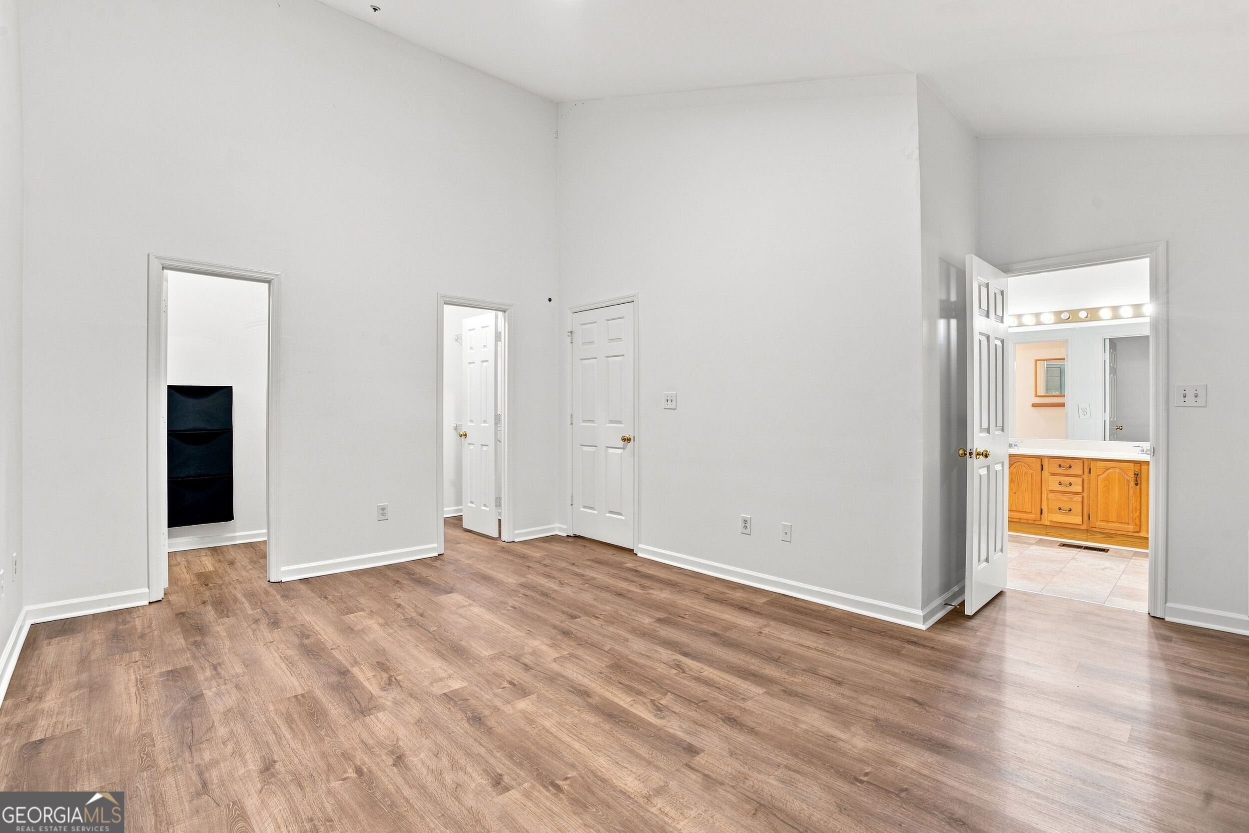 599 Saint James Walk Se Property Photo 35