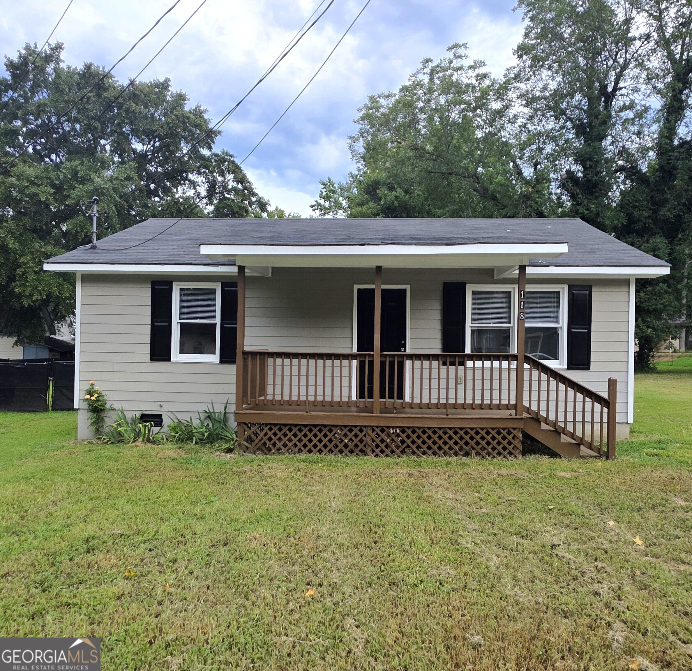 118 Griffith Street Property Photo 1