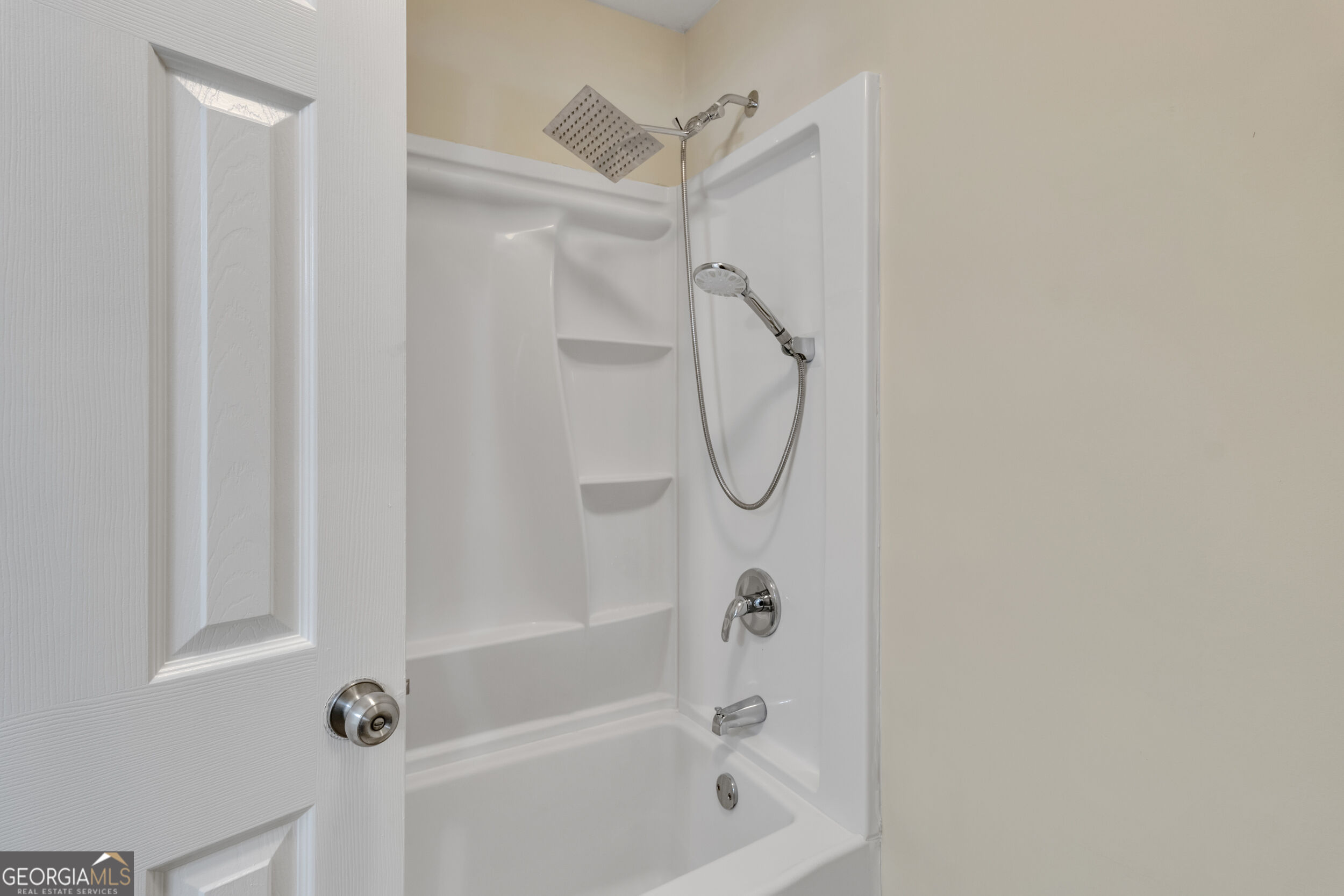 6817 Red Maple Drive Property Photo 14
